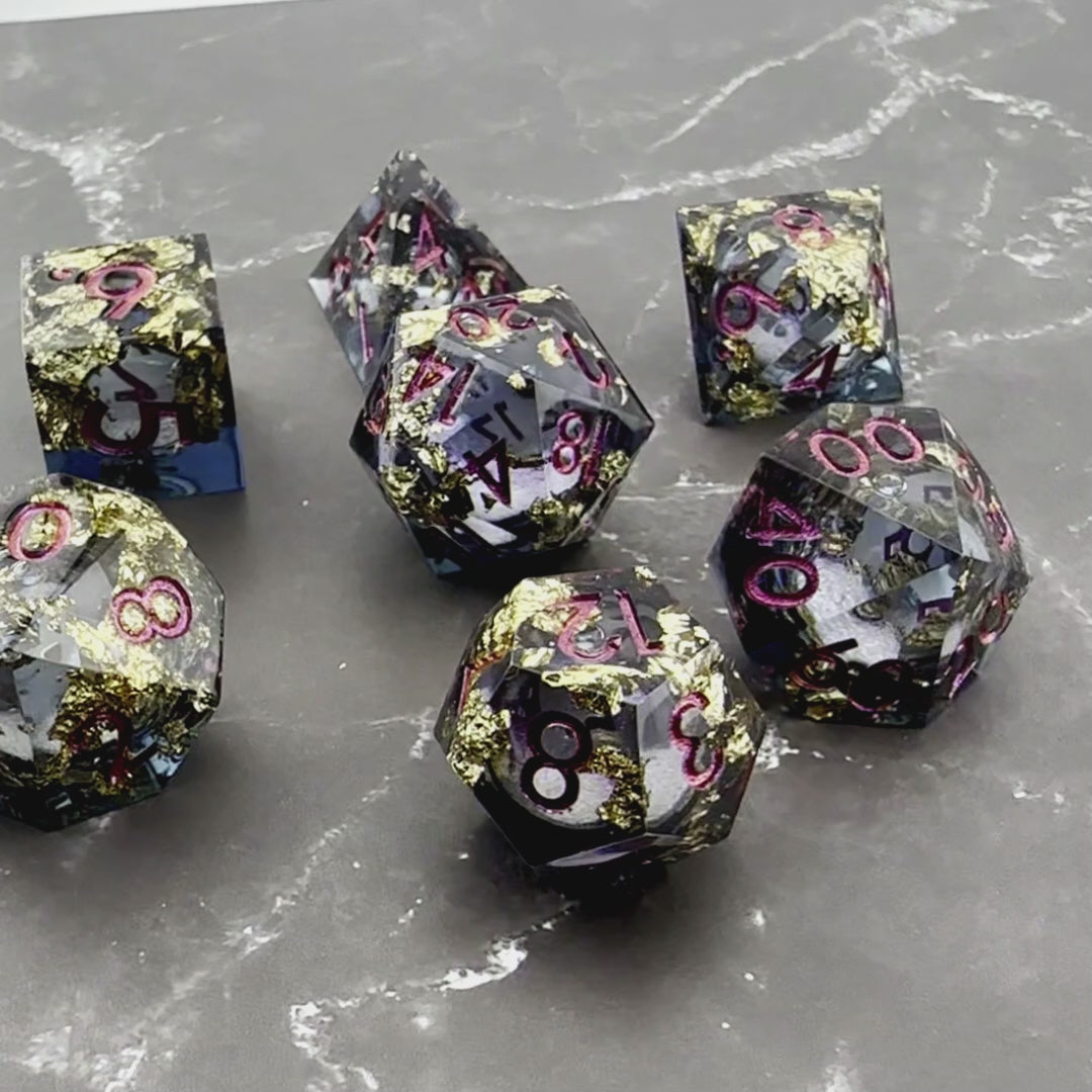 Voidwalker's Gambit - Liquid Core 7pc Resin Sharp Edge DnD Dice Set